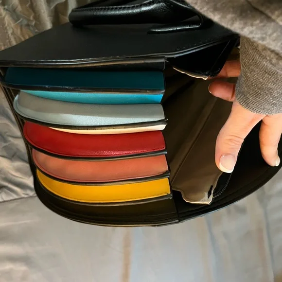 *NWOT* TIMMY WOODS of Beverly Hills (Renee Collection) Round Satchel Handbag - Picture 4 of 8